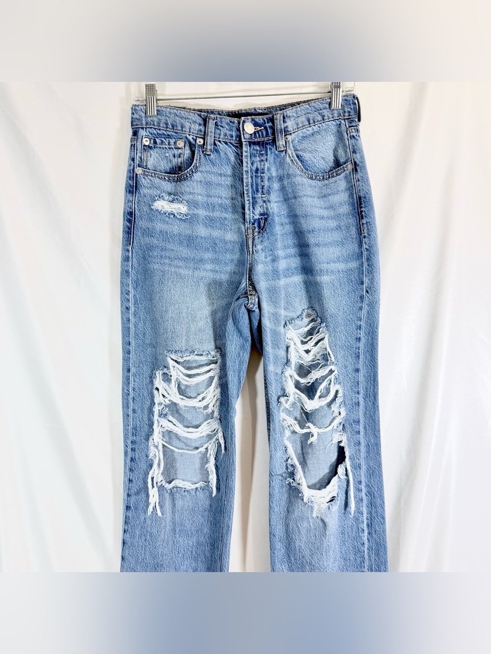 Aeropostale 90's Baggy High Rise Button Fly Straight Leg Jeans W/ Destruction - Picture 4 of 12